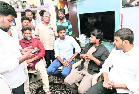 వైఎస్సార్‌ సీపీ గ్రామ కమిటీ అధ్యక్షుడిపై టీడీపీ వర్గీయు