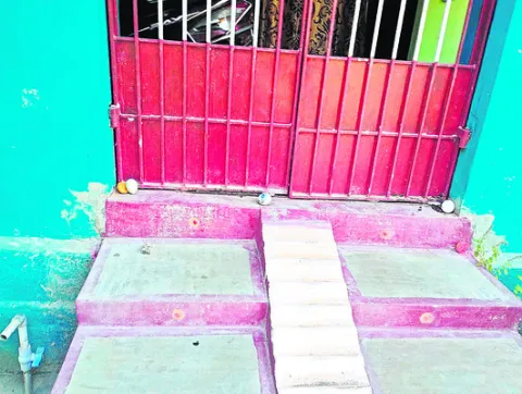 మంత్ర పూజలు చేశారని ఫిర్యాదు 
