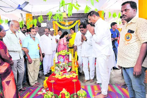 మార్కండేయుడి కృప అందరిపై ఉండాలి 