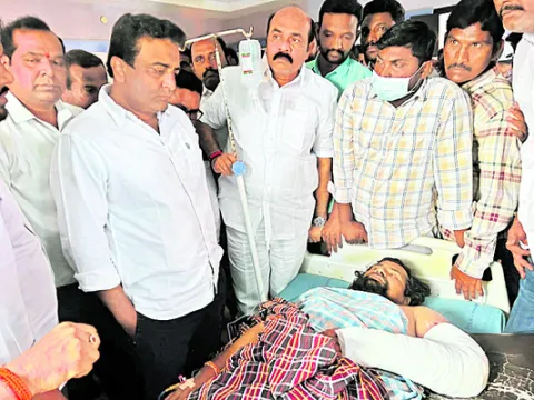 గూండాలు రాజ్యమేలుతున్నారు 