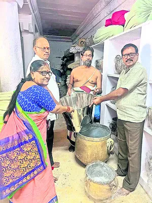 పశువుల లారీలు స్వాధీనం  
