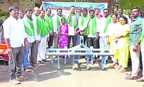 రాయితీ పరికరాలను వినియోగించుకోండి 