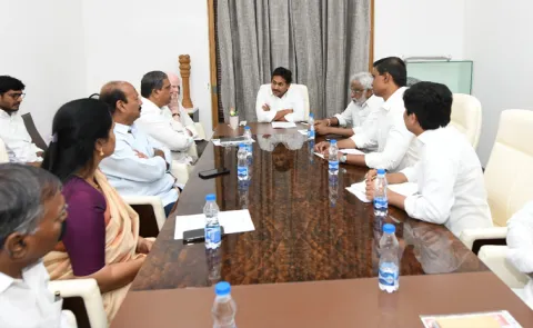 Ys Jagan Meeting With Ysrcp Mps Updates