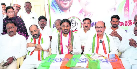 మున్సిపల్‌ ఎన్నికల్లో సత్తా చాటుతాం