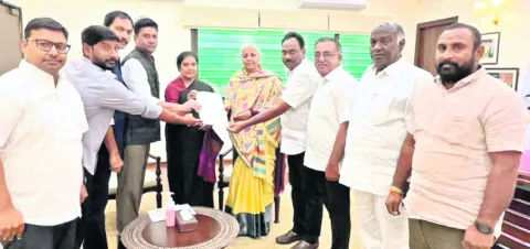 కేంద్రం పన్నుతో రైతు కుటుంబాల్లో సంక్షోభం 