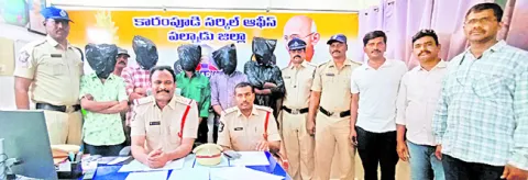 దారి దోపిడీ కేసులో నిందితుల అరెస్టు 