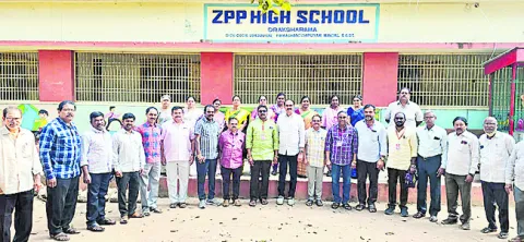 బోధనేతర పనులతో ఉపాధ్యాయులపై ఒత్తిడి 