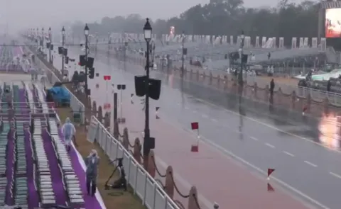 IMD issues orange alert for rain in Delhi