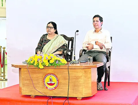 సురక్షితమైన క్యాంపస్‌ మద్రాస్‌ ఐఐటీ 