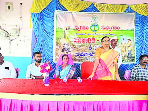 అన్ని గ్రామాల్లో భూముల రీ సర్వే