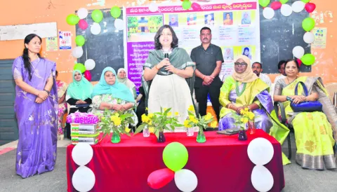 ఇంటర్‌లో వందశాతం ఫలితాలు సాధించాలి 