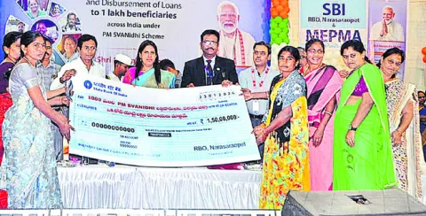 ఆర్‌ఓబీ, ఆర్‌యూబీలను పూర్తి చేయండి 