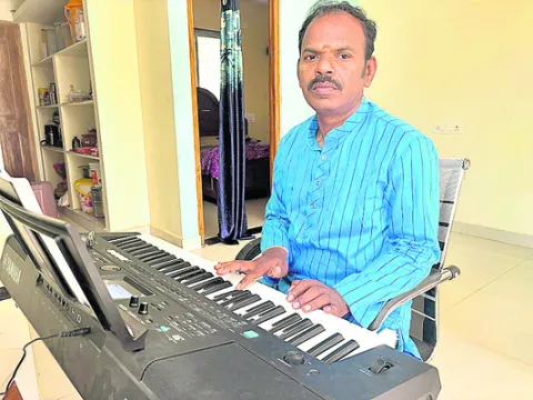 గవర్నర్‌ అవార్డ్స్‌ ఫర్‌ ఎక్సలెన్స్‌కు ‘తొడసం’