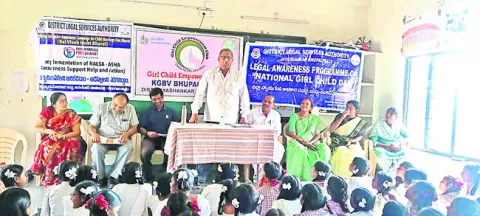 కంప్యూటర్‌ విద్యపై దృష్టి సారించాలి 