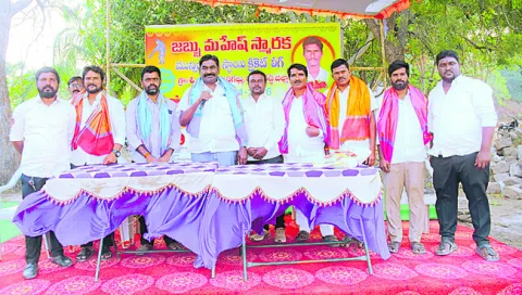 క్రీడాపోటీలతో స్నేహభావం పెంపు 