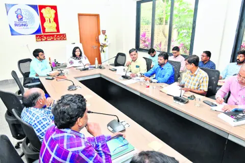 పీఎంశ్రీ నిధులను సంపూర్ణంగా వినియోగించాలి