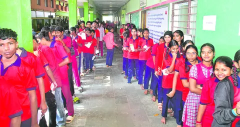 విద్యార్థులే అభ్యర్థులు.. ఓటర్లు