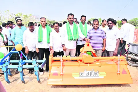 రైతులను మోసం చేసిన బీఆర్‌ఎస్‌ 