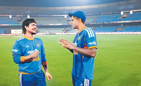 India plays its third T20 against New Zealand today2