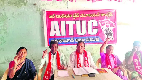 ఎండీఎం కార్మికుల సమస్యలు పరిష్కరించాలి