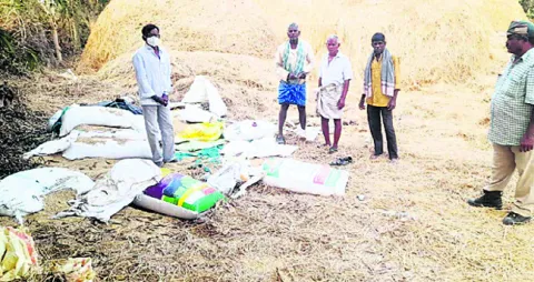 గజరాజుల  విధ్వంసం