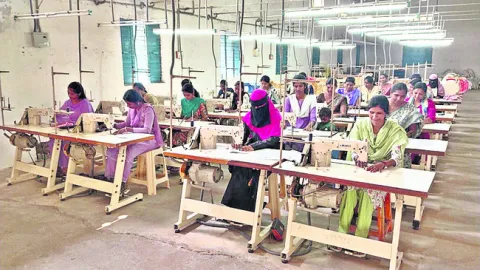 జూకీ శిక్షణ.. ఉపాధికి నిచ్చెన