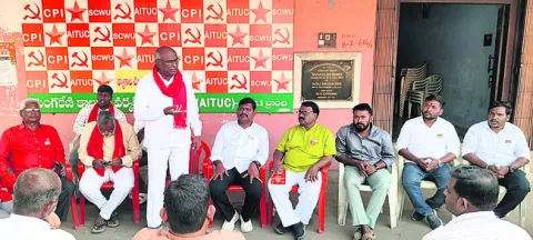 కాంగ్రెస్‌తో కలిసి పోటీ చేస్తాం 