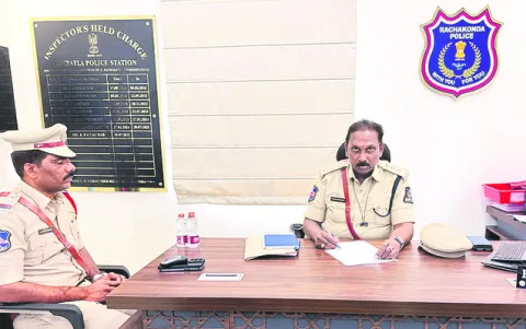 ట్రాక్టర్‌ బోల్తా, వ్యక్తి మృతి 