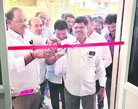 విద్యుత్‌ ఏఈ కార్యాలయం ప్రారంభం 