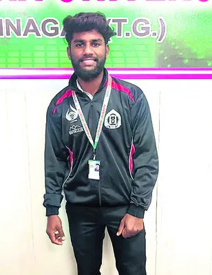 ఇంటర్‌ యూనివర్సిటీ క్రికెట్‌ పోటీలకు ఎంపిక