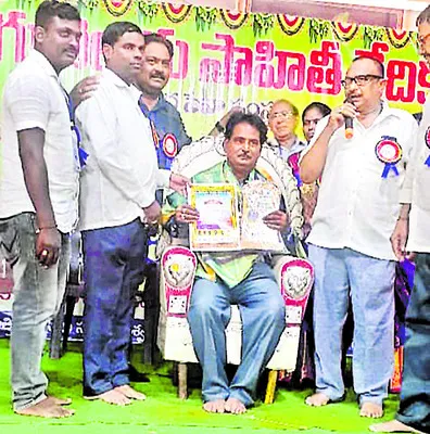 కళాకారుడు రవికుమార్‌కు జాతీయ పురస్కారం 