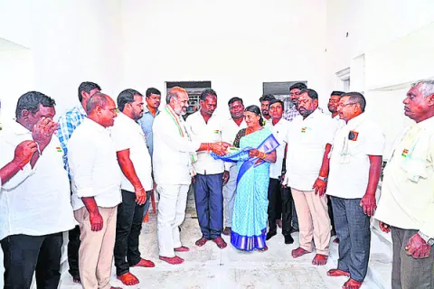 పేదల కళ్లలో ఆనందం