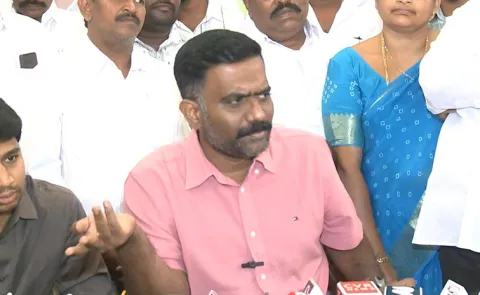 Kethireddy Venkatarami Reddy Meets With Jogi Ramesh