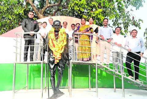 నగర ప్రగతే లక్ష్యం 