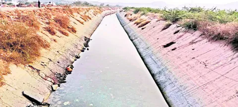 ఎస్సార్‌బీసీలో నిలిచిన నీటి ప్రవాహం