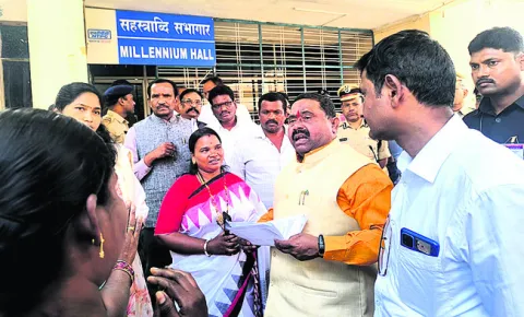 పోలీసు శాఖలో ఎస్సీ రిజర్వేషన్లు అమలు చేయాలి