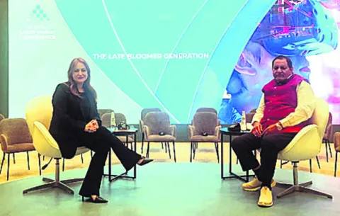 కార్మికుల సమస్యలపై సుదీర్ఘ చర్చలు 