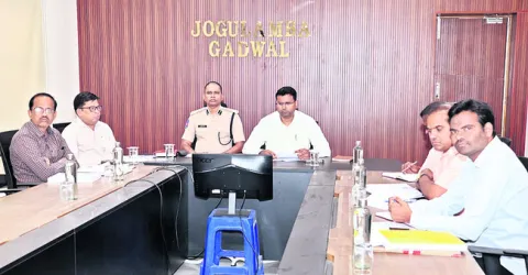 సమర్థవంతంగా ఎన్నికల నిర్వహణ 