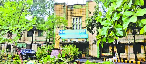 భవతీ బిక్షాం దేహీ 