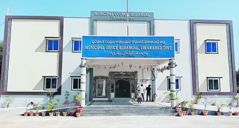 మోగిన పుర నగారా 