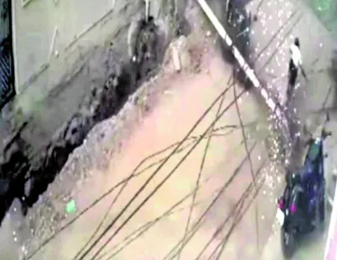 బాలుడికి త్రుటిలో తప్పిన పెనుప్రమాదం 
