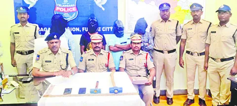 అప్పులు తీర్చేందుకు చోరీల బాట 