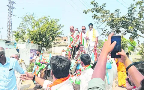 ఉపాధిహామీ నిర్వీర్యానికి కేంద్రం కుట్ర 