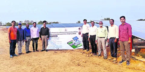 సోలార్‌ ప్రాజెక్ట్‌.. గ్రిడ్‌కు అనుసంధానం