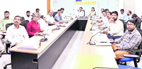 పుర ఎన్నికల నిర్వహణకు పక్కా ఏర్పాట్లు 