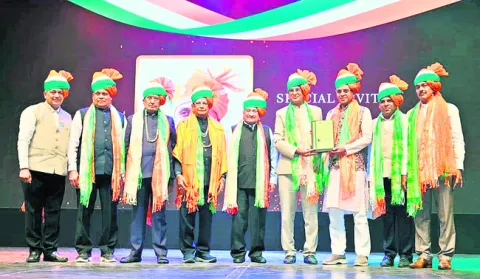 ఘనంగా బీవర్‌ రత్న అవార్డుల ప్రదానం