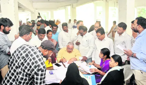  రెండురోజుల్లో రూ.20 లక్షల రాబడి 