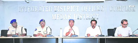 ఎల్లలు దాటేలా ఏడుపాయల జాతర 