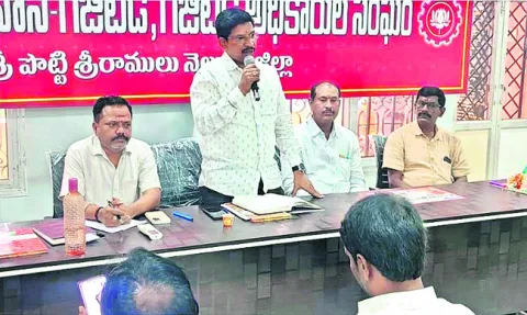 విద్యాసాగర్‌ ప్యానల్‌కే మద్దతు