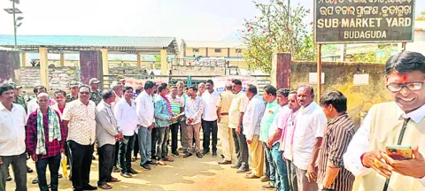 రైతుల సమస్యలు పరిష్కరించాలి 